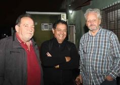 Foto de la galería: Homenaje al histórico Antonio "Pescadito" Sokol: el Club Brown presentó su renovado vestuario