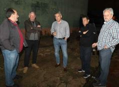 Foto de la galería: Homenaje al histórico Antonio "Pescadito" Sokol: el Club Brown presentó su renovado vestuario