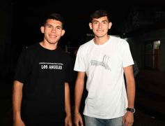 Foto de la galería: Homenaje al histórico Antonio "Pescadito" Sokol: el Club Brown presentó su renovado vestuario