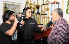 Foto de la galería: Homenaje al histórico Antonio "Pescadito" Sokol: el Club Brown presentó su renovado vestuario