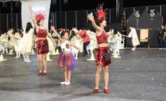 Foto de la galería: Show de Scolas: la fiesta de los estudiantes bajó el telón pero la alegria sigue en las fotos