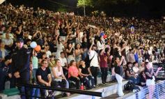 Foto de la galería: Show de Scolas: la fiesta de los estudiantes bajó el telón pero la alegria sigue en las fotos
