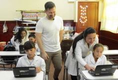 Foto de la galería: Visita a Concepción de la Sierra: la Escuela 623 ya brinda la red Starlink a sus estudiantes