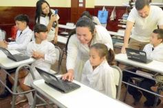 Foto de la galería: Visita a Concepción de la Sierra: la Escuela 623 ya brinda la red Starlink a sus estudiantes