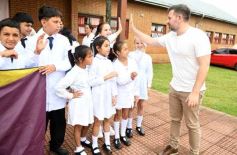 Foto de la galería: Visita a Concepción de la Sierra: la Escuela 623 ya brinda la red Starlink a sus estudiantes