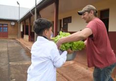 Foto de la galería: Visita a Concepción de la Sierra: la Escuela 623 ya brinda la red Starlink a sus estudiantes