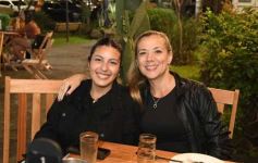 Foto de la galería: Noche de Bares y Restaurantes: Posadas celebró la tradición con serenatas, baile y mucho encuentro