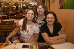 Foto de la galería: Noche de Bares y Restaurantes: Posadas celebró la tradición con serenatas, baile y mucho encuentro