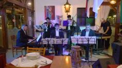 Foto de la galería: Noche de Bares y Restaurantes: Posadas celebró la tradición con serenatas, baile y mucho encuentro