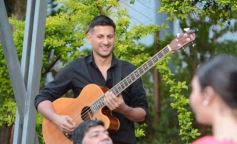 Foto de la galería: Noche de Bares y Restaurantes: Posadas celebró la tradición con serenatas, baile y mucho encuentro