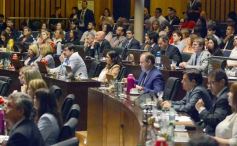 Foto de la galería: La Legislatura Provincial cumplió la última sesión del año y definió el lema para el 2025