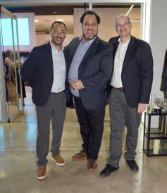 Foto de la galería: Lowe inauguró en Posadas la concesionaria Volkswagen más grande del pais