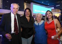 Foto de la galería: Lowe inauguró en Posadas la concesionaria Volkswagen más grande del pais