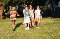 Foto de la galería: Seven de Rugby: el Club Tacurú copó el encuentro con su clásico, en otro finde de disfrute en la ciudad