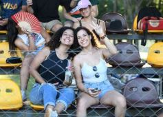 Foto de la galería: Seven de Rugby: el Club Tacurú copó el encuentro con su clásico, en otro finde de disfrute en la ciudad