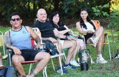 Foto de la galería: Seven de Rugby: el Club Tacurú copó el encuentro con su clásico, en otro finde de disfrute en la ciudad