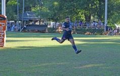 Foto de la galería: Seven de Rugby: el Club Tacurú copó el encuentro con su clásico, en otro finde de disfrute en la ciudad