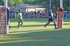 Foto de la galería: Seven de Rugby: el Club Tacurú copó el encuentro con su clásico, en otro finde de disfrute en la ciudad