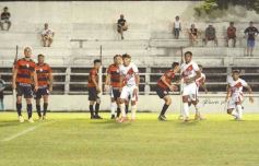Foto de la galería: Guarani-River de Santa Rita: La  Franja ganó y avanzó primero en su grupo