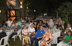 Foto de la galería: Cumple del querido Arnaldo Anibal Santacruz: muchos afectos, asado y música en vivo en el resumen de celebración