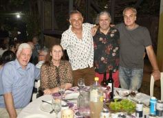 Foto de la galería: Cumple del querido Arnaldo Anibal Santacruz: muchos afectos, asado y música en vivo en el resumen de celebración