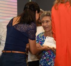 Foto de la galería: El Concejo Deliberante de Posadas reconoció a los Buenos Vecinos de este 2024