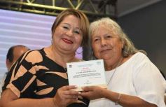 Foto de la galería: El Concejo Deliberante de Posadas reconoció a los Buenos Vecinos de este 2024