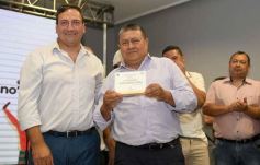 Foto de la galería: El Concejo Deliberante de Posadas reconoció a los Buenos Vecinos de este 2024