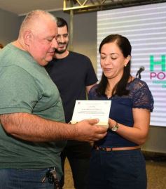 Foto de la galería: El Concejo Deliberante de Posadas reconoció a los Buenos Vecinos de este 2024