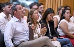 Foto de la galería: Presentaron el libro IA y Derechos Humanos con un debate sobre desafios éticos y legales en la Legislatura