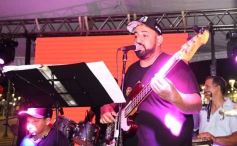 Foto de la galería: Festival del Litoral: lo que se vivió en la primera noche en un Anfiteatro colmado de encuentro, música y tradición