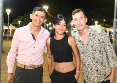 Foto de la galería: Festival del Litoral: lo que se vivió en la primera noche en un Anfiteatro colmado de encuentro, música y tradición