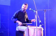 Foto de la galería: Festival del Litoral: lo que se vivió en la primera noche en un Anfiteatro colmado de encuentro, música y tradición