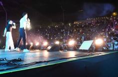 Foto de la galería: Festival del Litoral: lo que se vivió en la primera noche en un Anfiteatro colmado de encuentro, música y tradición