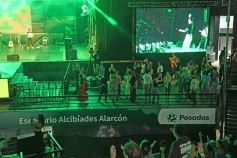Foto de la galería: Festival del Litoral: lo que se vivió en la primera noche en un Anfiteatro colmado de encuentro, música y tradición
