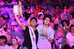 Foto de la galería: Festival del Litoral: lo que se vivió en la primera noche en un Anfiteatro colmado de encuentro, música y tradición