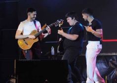 Foto de la galería: Festival del Litoral: lo que se vivió en la primera noche en un Anfiteatro colmado de encuentro, música y tradición