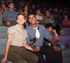 Foto de la galería: Festival del Litoral: lo que se vivió en la primera noche en un Anfiteatro colmado de encuentro, música y tradición