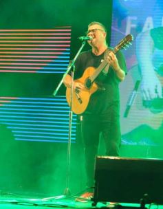 Foto de la galería: Festival del Litoral: lo que se vivió en la primera noche en un Anfiteatro colmado de encuentro, música y tradición