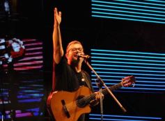 Foto de la galería: Festival del Litoral: lo que se vivió en la primera noche en un Anfiteatro colmado de encuentro, música y tradición