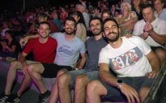 Foto de la galería: Festival del Litoral: lo que se vivió en la primera noche en un Anfiteatro colmado de encuentro, música y tradición