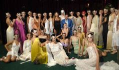 Foto de la galería: El diseñador Fabio Toñánez presentó su colección con seda misionera en Posadas