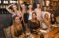 Foto de la galería: El diseñador Fabio Toñánez presentó su colección con seda misionera en Posadas