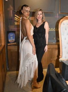 Foto de la galería: El diseñador Fabio Toñánez presentó su colección con seda misionera en Posadas