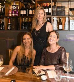 Foto de la galería: El diseñador Fabio Toñánez presentó su colección con seda misionera en Posadas