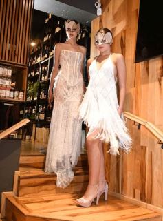 Foto de la galería: El diseñador Fabio Toñánez presentó su colección con seda misionera en Posadas