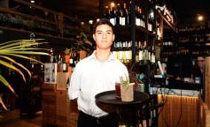 Foto de la galería: El diseñador Fabio Toñánez presentó su colección con seda misionera en Posadas