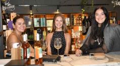 Foto de la galería: El diseñador Fabio Toñánez presentó su colección con seda misionera en Posadas