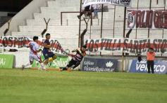 Foto de la galería: Regional Amateur: La Franja pasó a cuartos y habrá clásico posadeño 