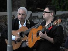 Foto de la galería: Al eterno Ramón Ayala: con música y vivo recuerdo, rindieron homenaje al último Mensú en la Bajada Vieja